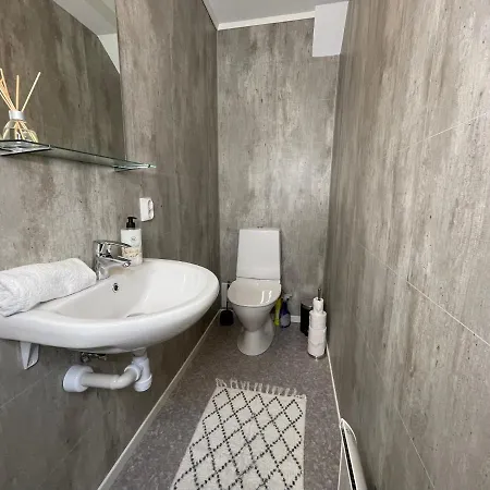 Central At Bertis Ap 9 Generous Rooftop Terrace Apartament *