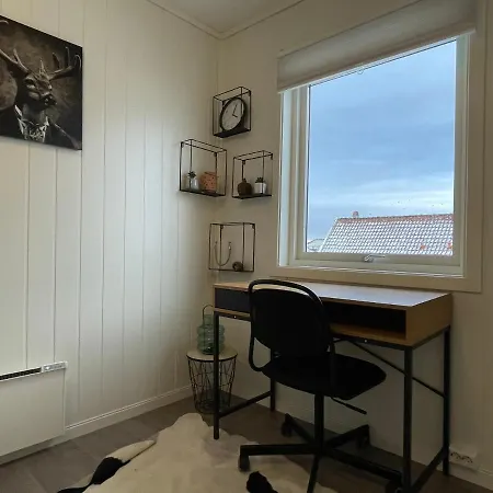 Central At Bertis Ap 9 Generous Rooftop Terrace Apartament